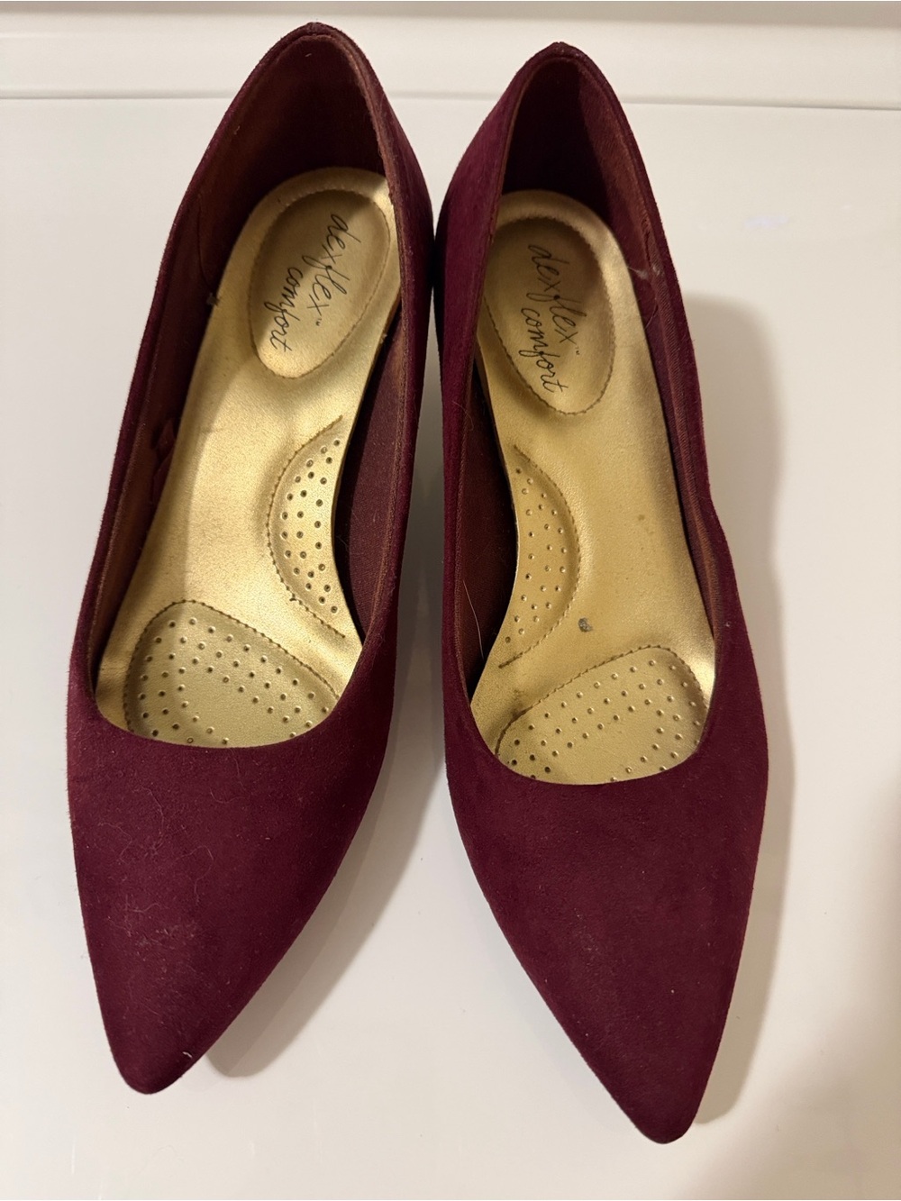 Dexflex Comfort Burgundy Faux Suede Pointed Toe Heels Size 8